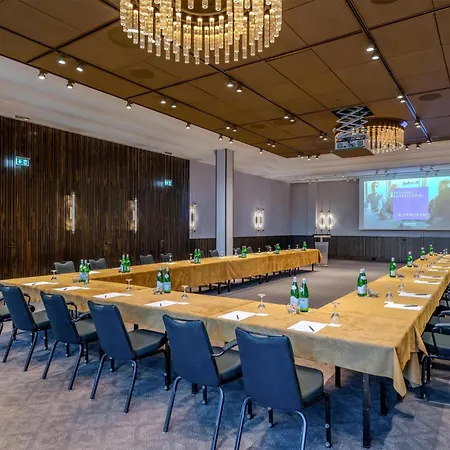 Radisson Blu Senator Hotel, Luebeck-2
